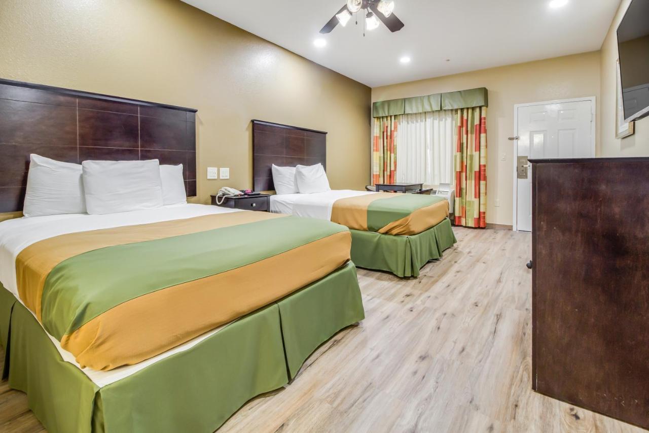 Americas Best Value Inn & Suites Томбол Екстер'єр фото