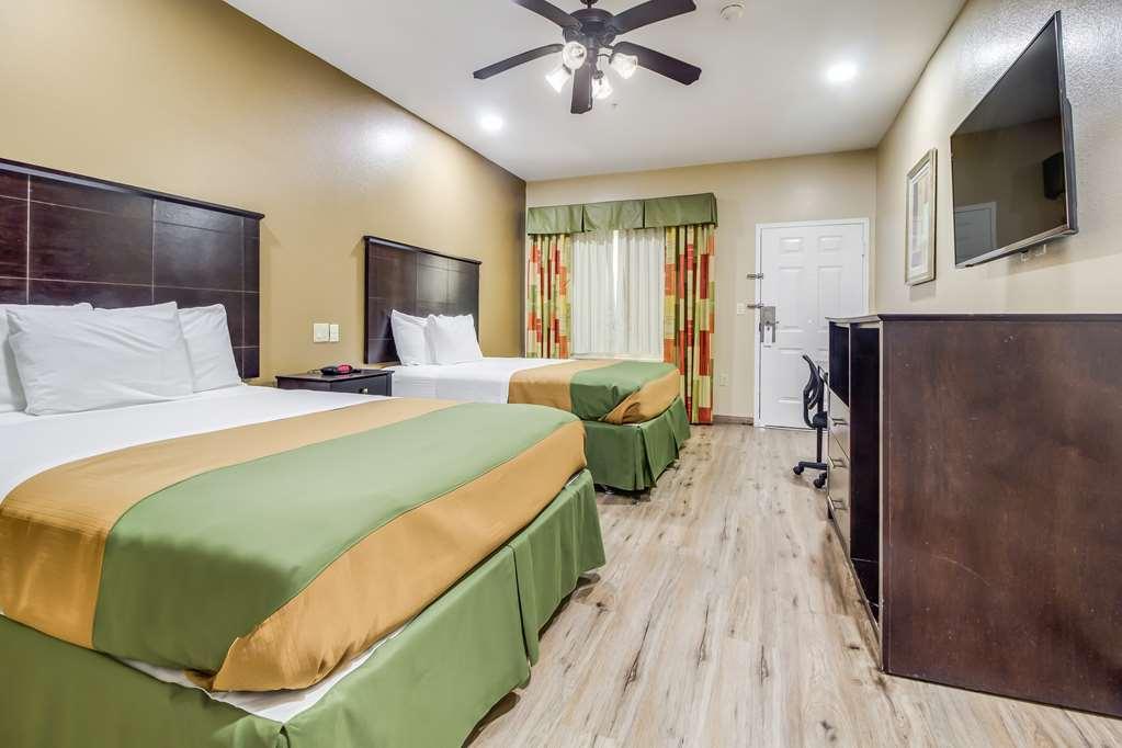 Americas Best Value Inn & Suites Томбол Номер фото