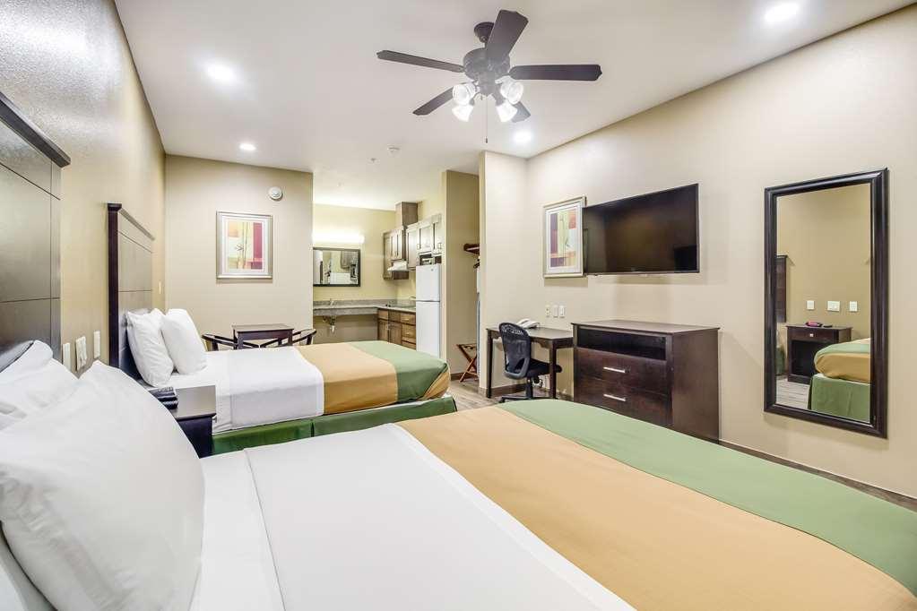 Americas Best Value Inn & Suites Томбол Номер фото