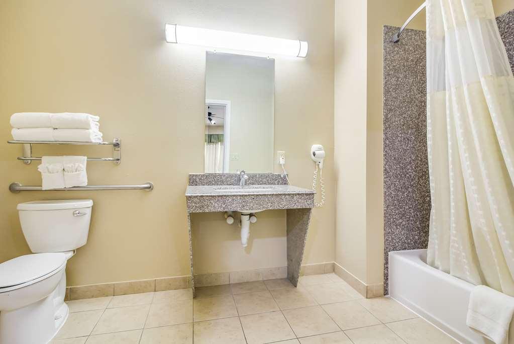 Americas Best Value Inn & Suites Томбол Екстер'єр фото
